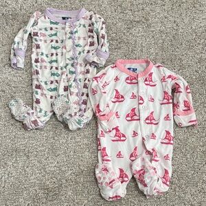 ^(2) KicKee Pants Footed Onesies Kittens Mittens Sailboats Pink Lavender Blue
